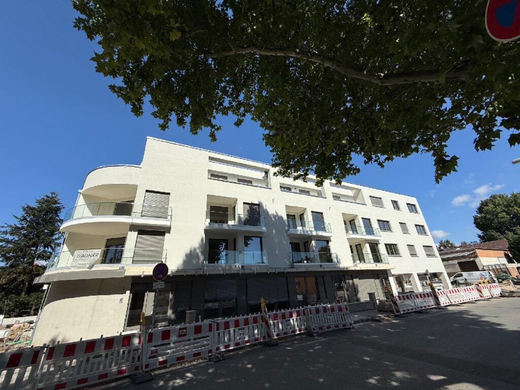 Neubau-Erstbezug 01.10.2025