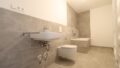 Bad-ensuite mit Badewanne