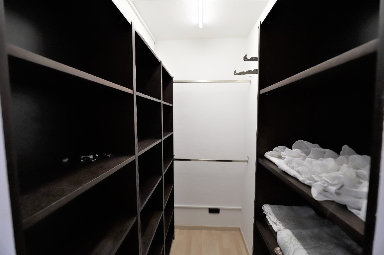 begehbarer Schrank